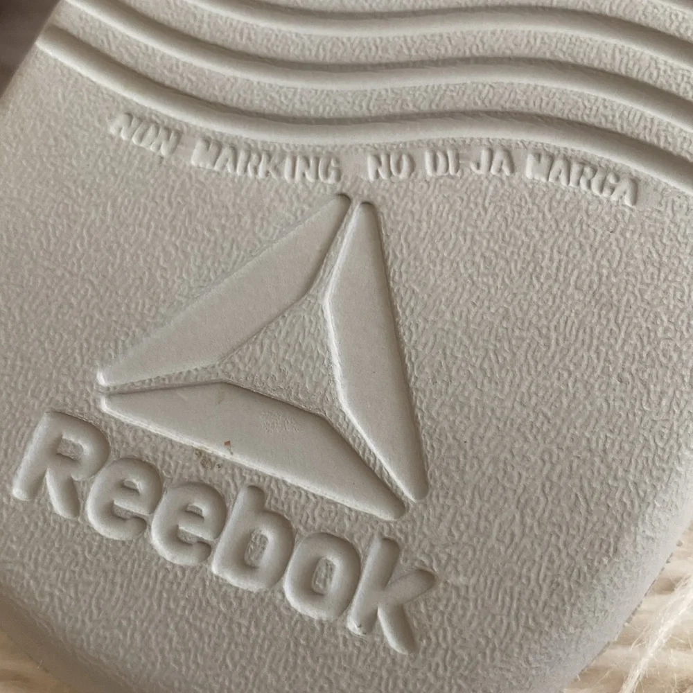REEBOK women slip on shoes - Picture 7 of 9